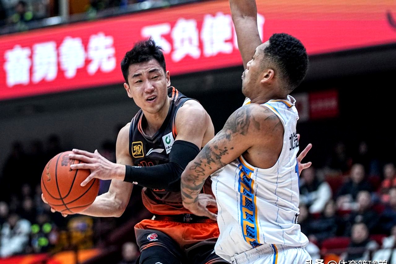 今晨突围战来临;拉齐奥围绕CBA常规赛外线爆发;话题不断;高层口径保持一致的简单介绍 今晨突围战来临;拉齐奥围绕CBA常规赛外线爆发;话题不断;高层口径保持一致的简单介绍