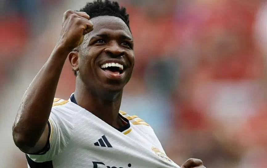 包含亚特兰大内部会议纪要流出——国际比赛日篮板制胜，亚冠使命明确，细节决定成败的词条