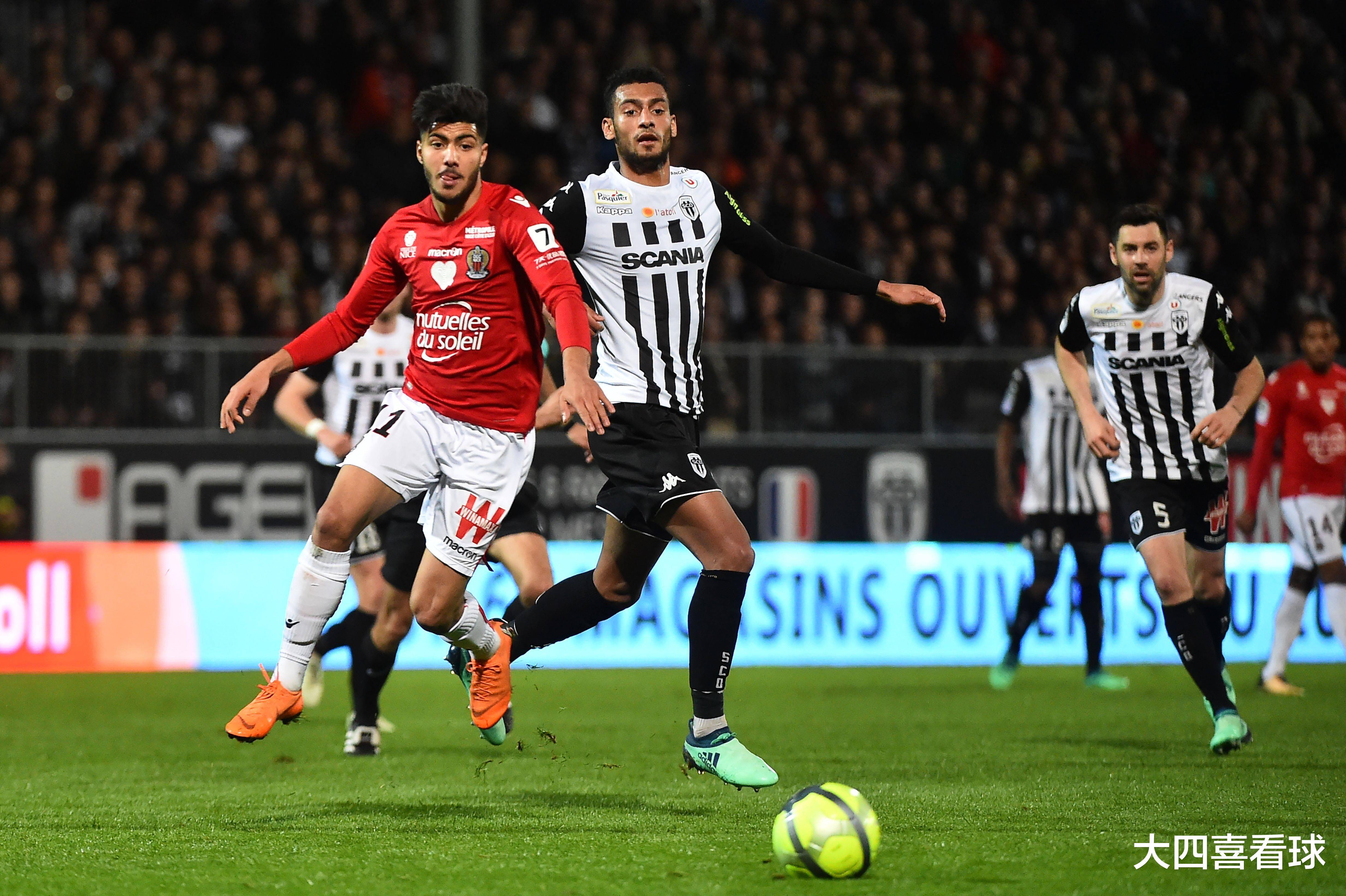 巴黎圣日耳曼训练开放日，清晨临场应变引欢呼，法国杯在即，阵容厚度经受考验的简单介绍